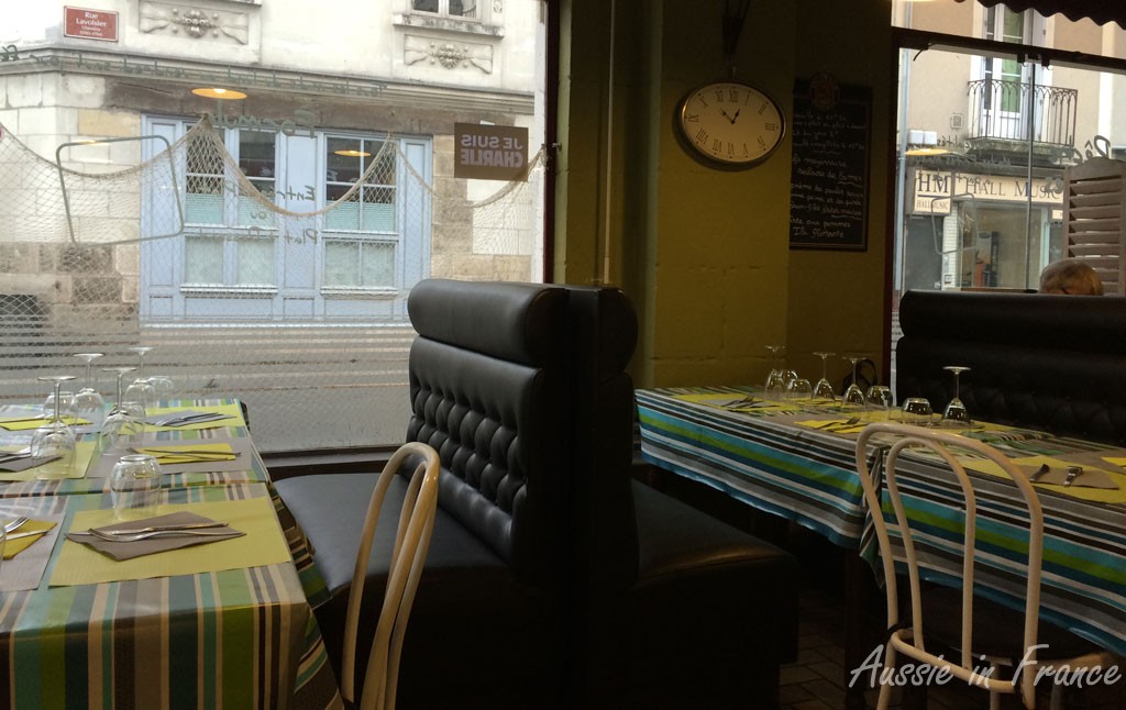The mussel restaurant from the inside