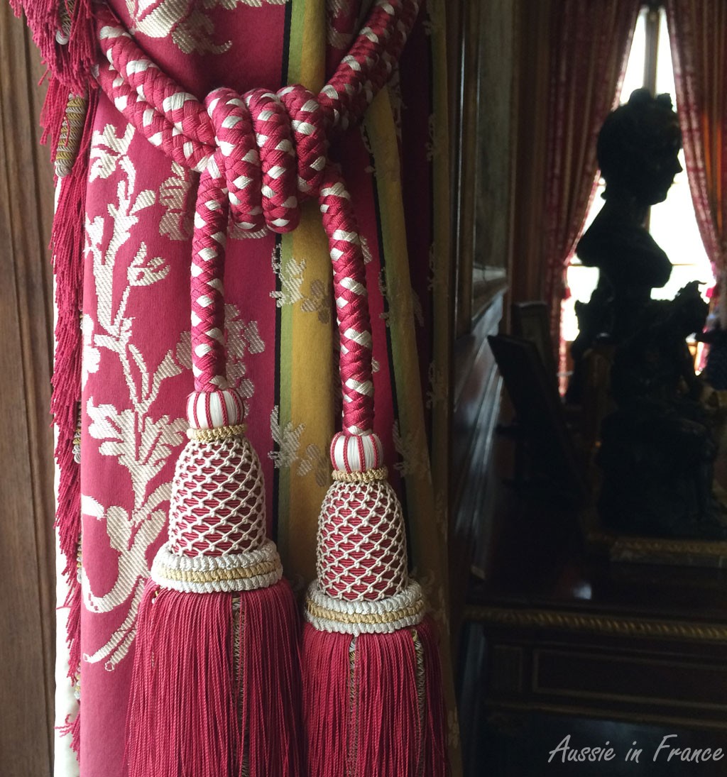 The tassels on the curtains are exquisite