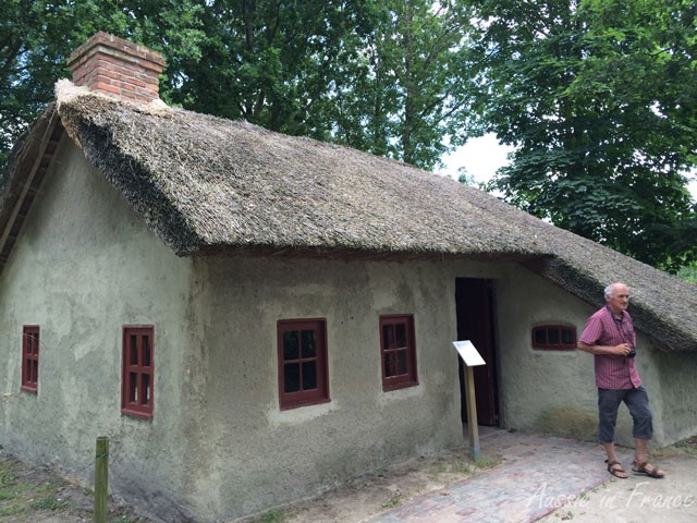 Large reed-thatched clay hut in the Moormuseum