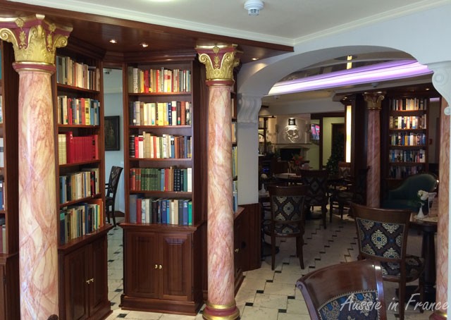 theatre_cafe_inside