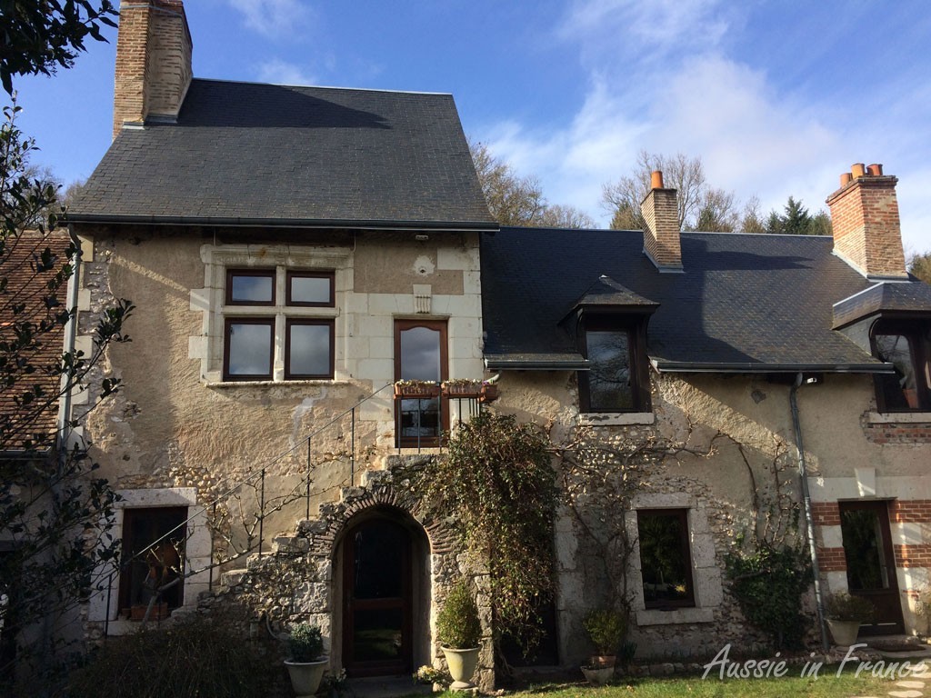 The house with the two new glass doors